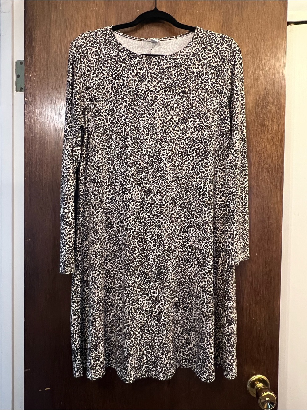 Old Navy Black & White Leopard-Print Long Sleeve Dress
